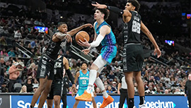 NBA录像回顾战况:马刺135-99血洗黄蜂 文班26+11三球复出空砍28分